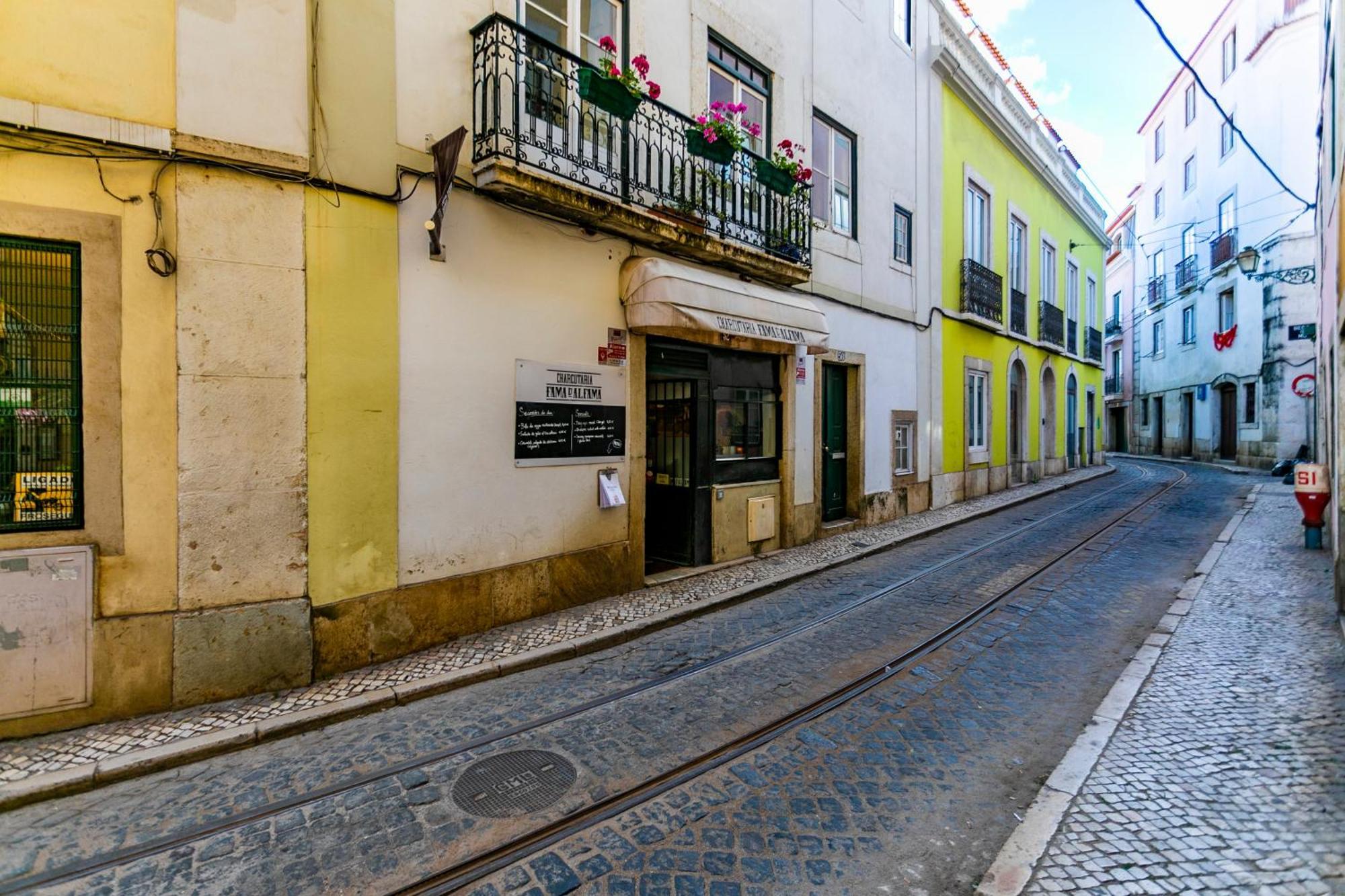 Alfama Eletrico By Spoton Apartments Lisbona Esterno foto